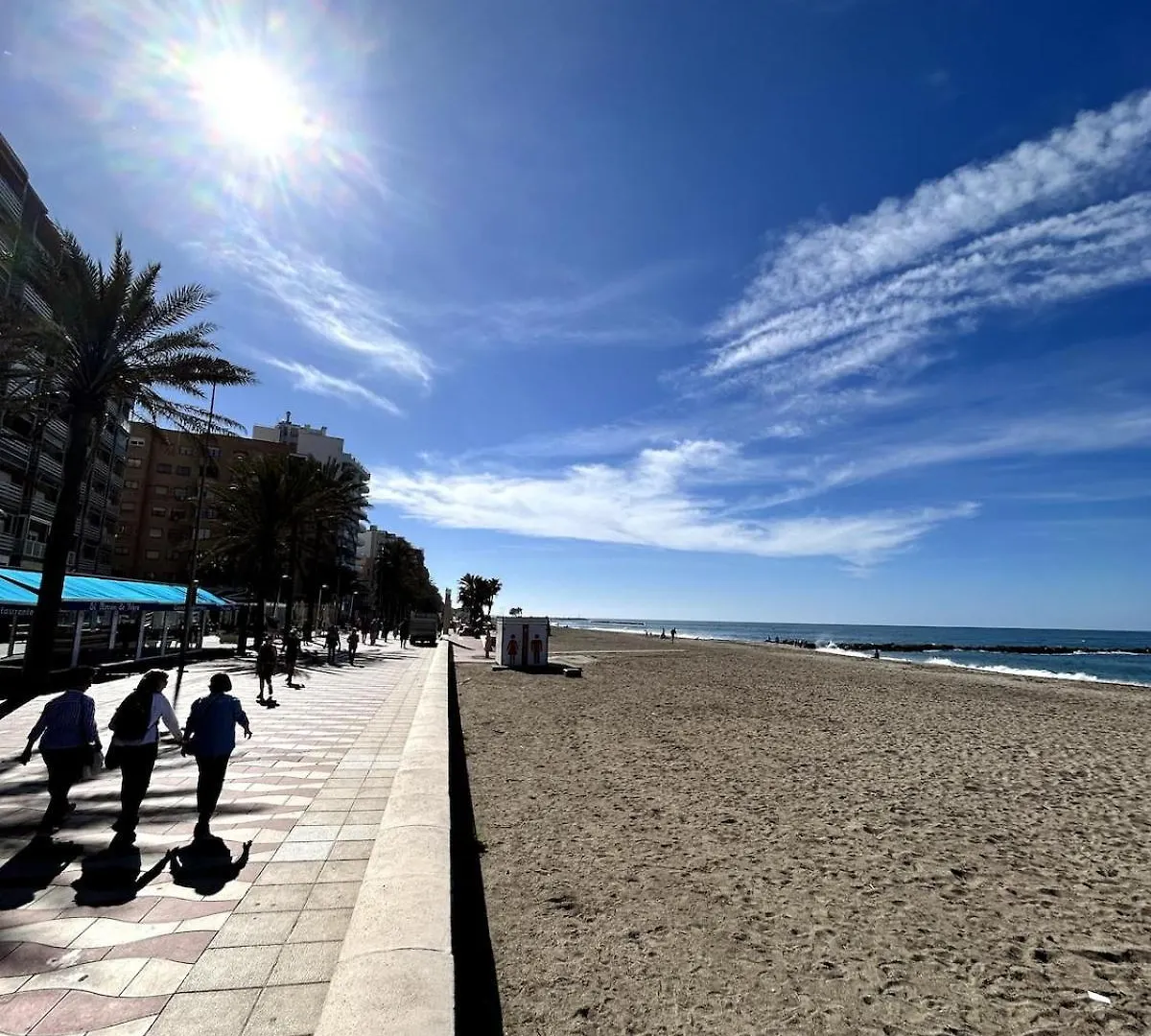 A Pasos Del Mar, 4 Habitaciones, Ac Y Reformado Almeria